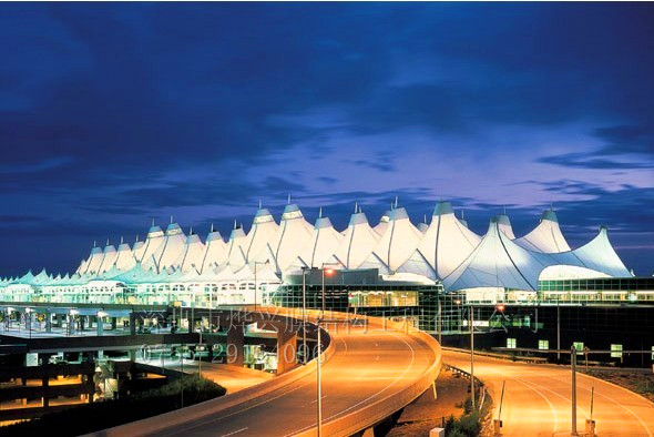 【和记娱乐供应海外专用膜】美国Denver国际机场候机大厅PTFE膜结构雨棚
